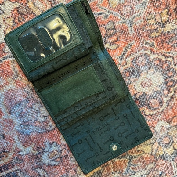 Fossil forest green leather wallet - Picture 2 of 4